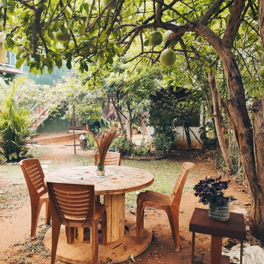 Hotel Jaana Guest Sigiriya Esterno foto